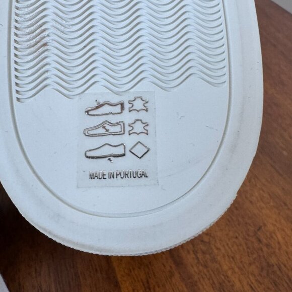 Aquatalia Alaric Embossed Leather Low-Top Sneakers - Picture 12 of 16